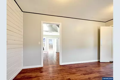 845 S Water St, Silverton, OR 97381 - Photo 9
