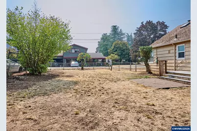 845 S Water St, Silverton, OR 97381 - Photo 37