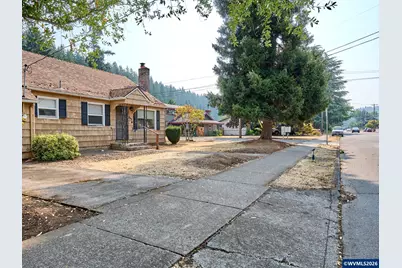 845 S Water St, Silverton, OR 97381 - Photo 33