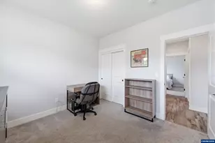 393 NW Denton Ave, Dallas, OR 97338 - Photo 29