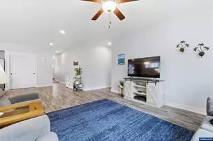 393 NW Denton Ave, Dallas, OR 97338 - Photo 17