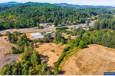 5795 S Santiam Hwy, Lebanon, OR 97355 - Photo 3