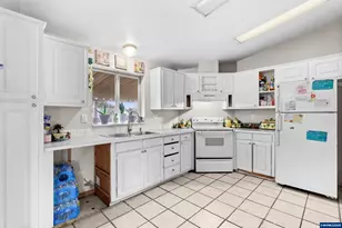 930 Mahan Lp, Gervais, OR 97026 - Photo 11