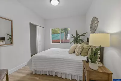 260 20th St SE, Salem, OR 97301 - Photo 15