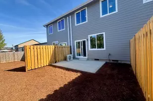 200 Gwinn Street E, Monmouth, OR 97361 - Photo 21