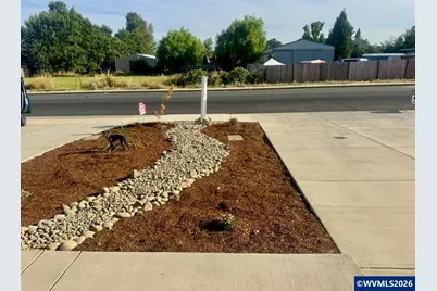 200 Gwinn St E, Monmouth, OR 97361 - Photo 27