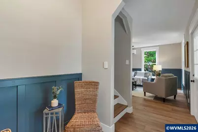 1068 SW Hayter St, Dallas, OR 97338 - Photo 9