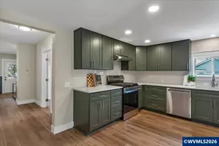 1068 SW Hayter St, Dallas, OR 97338 - Photo 11