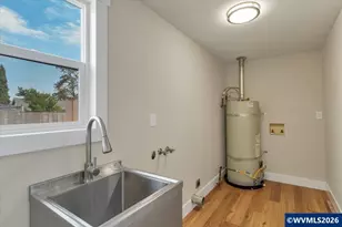 1068 SW Hayter St, Dallas, OR 97338 - Photo 23