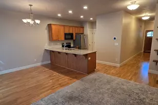 211 Silver St, Silverton, OR 97381 - Photo 5
