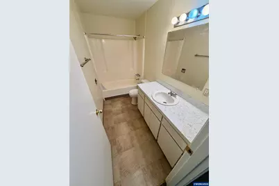 201/203 SE Bridgeway Av, Corvallis, OR 97333 - Photo 7