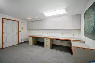 2030 21st St NE, Salem, OR 97301 - Photo 25