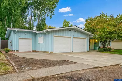 2030 21st St NE, Salem, OR 97301 - Photo 3