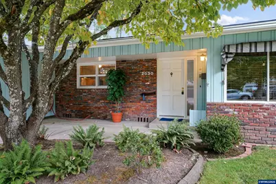 2030 21st St NE, Salem, OR 97301 - Photo 5