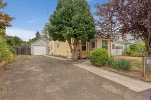 1118 Park Ave NE, Salem, OR 97301 - Photo 3