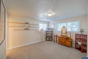 474 E Clackamas Cir, Woodburn, OR 97071 - Photo 27