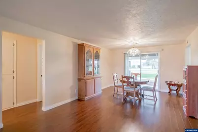 474 E Clackamas Cir, Woodburn, OR 97071 - Photo 11