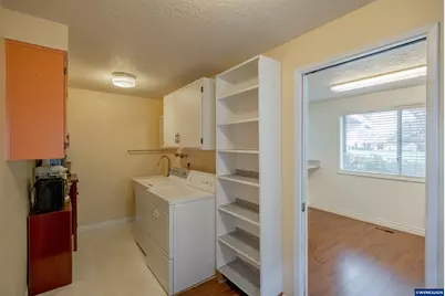 474 E Clackamas Cir, Woodburn, OR 97071 - Photo 25