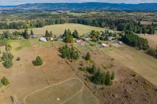 40200 Providence Dr, Scio, OR 97374 - Photo 31