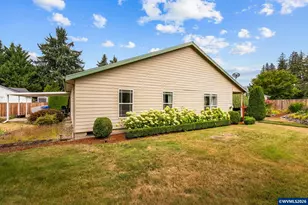 400 Hickory Ct, Lyons, OR 97358 - Photo 29