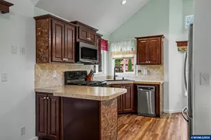 8372 Enchanted (#193) Wy SE, Turner, OR 97392 - Photo 15