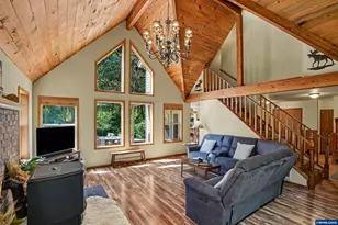 8930 NW Lorri Pl, Corvallis, OR 97330 - Photo 7