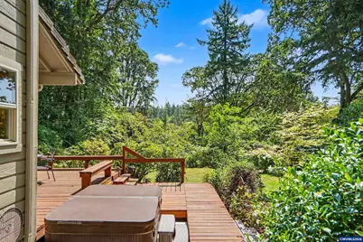 8930 NW Lorri Pl, Corvallis, OR 97330 - Photo 35