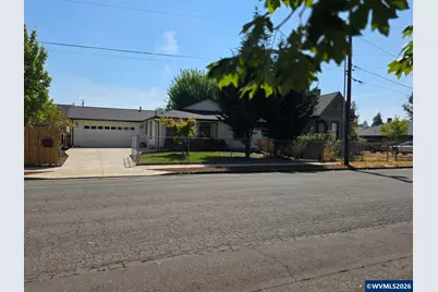 1626 1st Av E, Albany, OR 97321 - Photo 1