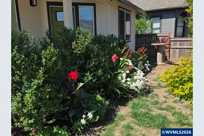 1626 1st Av E, Albany, OR 97321 - Photo 5