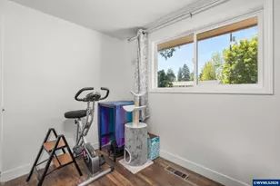 1385 Riverbend Rd NW, Salem, OR 97304 - Photo 21