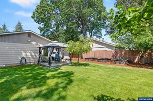 1385 Riverbend Rd NW, Salem, OR 97304 - Photo 47