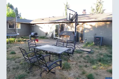 360 Cindy Ln NW, Mount Angel, OR 97362 - Photo 3