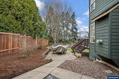 1401 Ranier Lp NW, Salem, OR 97304 - Photo 37