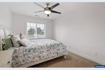 1401 Ranier Lp NW, Salem, OR 97304 - Photo 31
