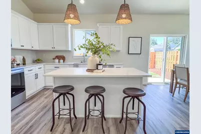 1511 11th St, Dallas, OR 97338 - Photo 9