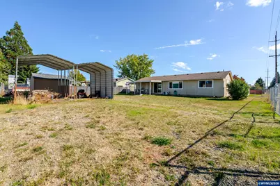 885 W Carolina St, Lebanon, OR 97355 - Photo 21