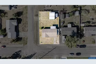 885 W Carolina St, Lebanon, OR 97355 - Photo 27
