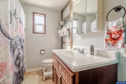 885 W Carolina St, Lebanon, OR 97355 - Photo 17