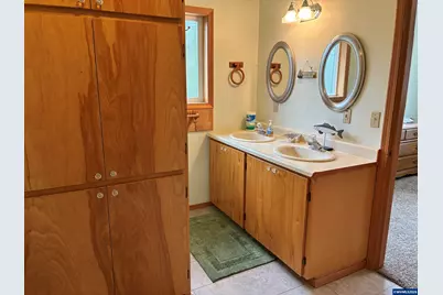 2701 NW Parker Av, Waldport, OR 97394 - Photo 27
