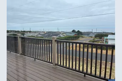 2701 NW Parker Av, Waldport, OR 97394 - Photo 41