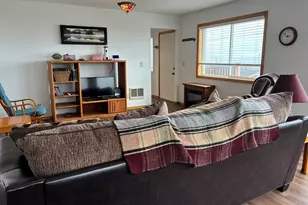 2701 NW Parker Ave, Waldport, OR 97394 - Photo 15