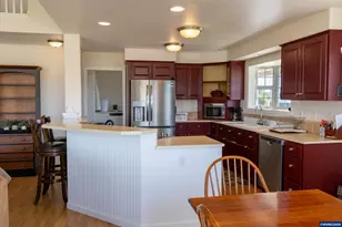 27434 Sanborn Ln, Junction City, OR 97448 - Photo 15
