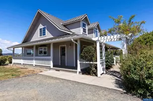 27434 Sanborn Ln, Junction City, OR 97448 - Photo 5