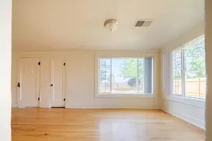 7020 SW Country Club Dr, Corvallis, OR 97333 - Photo 9