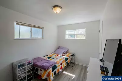 690 24th St SE, Salem, OR 97301 - Photo 21