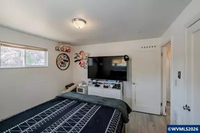 690 24th St SE, Salem, OR 97301 - Photo 17