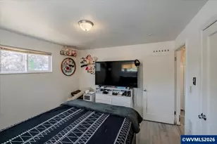 690 24th St SE, Salem, OR 97301 - Photo 17