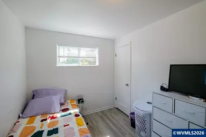 690 24th St SE, Salem, OR 97301 - Photo 23