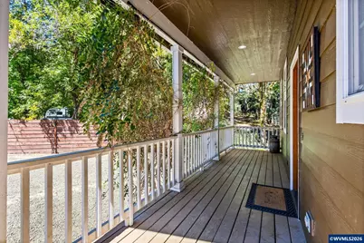 12600 Meadow Ln, Monmouth, OR 97361 - Photo 9