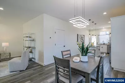 538 S 7th St, Independence, OR 97351 - Photo 9
